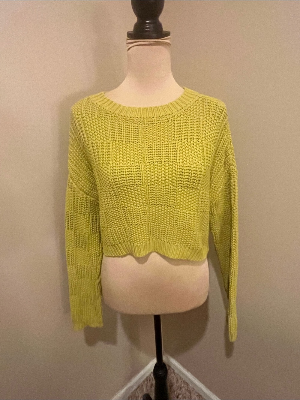Willow & Wind Cropped Knit Sweater in Chartreuse